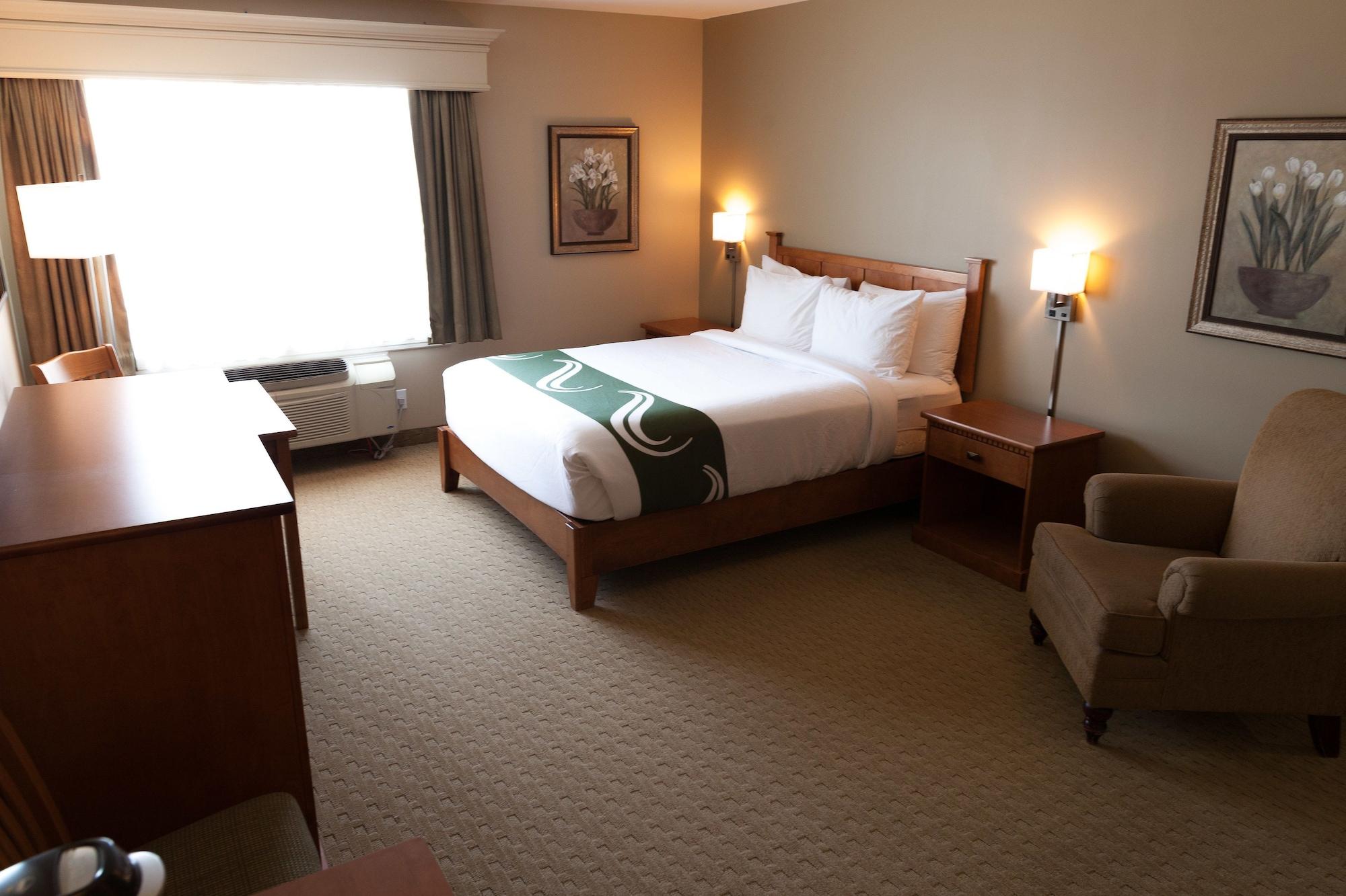 Quality Inn & Suites Amsterdam Fredericton Luaran gambar