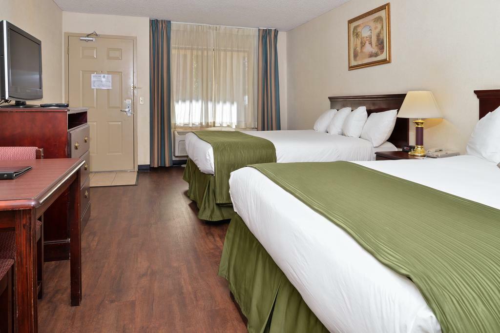 Quality Inn & Suites Amsterdam Fredericton Luaran gambar